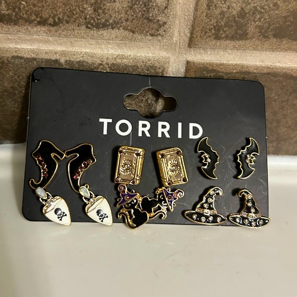 NWT torrid spooky earrings - Picture 1 of 3
